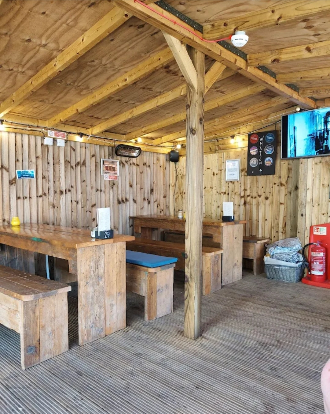 Christmas Wreath Making Workshop - Milestone Brewery